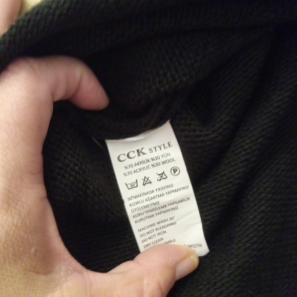 CCK Style Womens Sweater. Size L. NWT - Picture 6 of 7